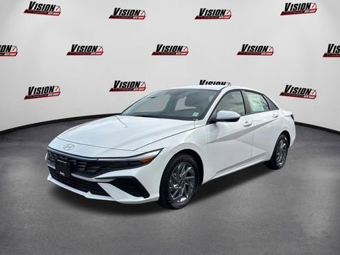 New 2026 Hyundai Elantra Hybrid FWD image 1