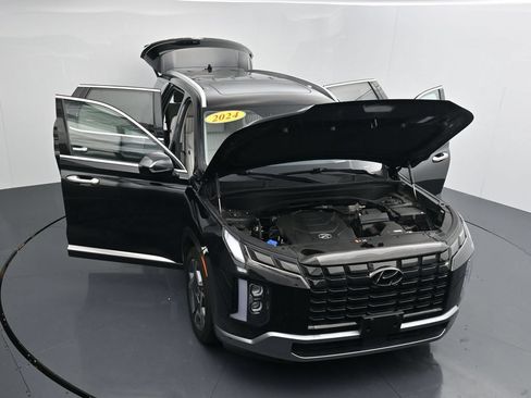 Used 2024 Hyundai Palisade Limited FWD image 42