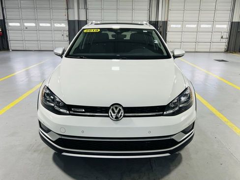 Used 2019 Volkswagen Golf Alltrack SEL image 12