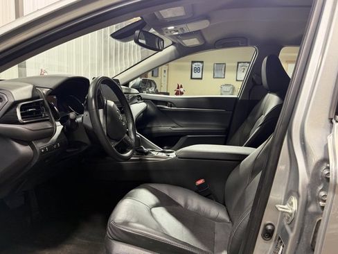 Used 2024 Toyota Camry XSE image 9