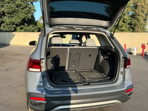 Used 2022 Volkswagen Taos SE w/ Panoramic Sunroof Package image 24