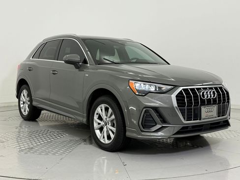 Used 2022 Audi Q3 2.0T Premium w/ Convenience Package image 7