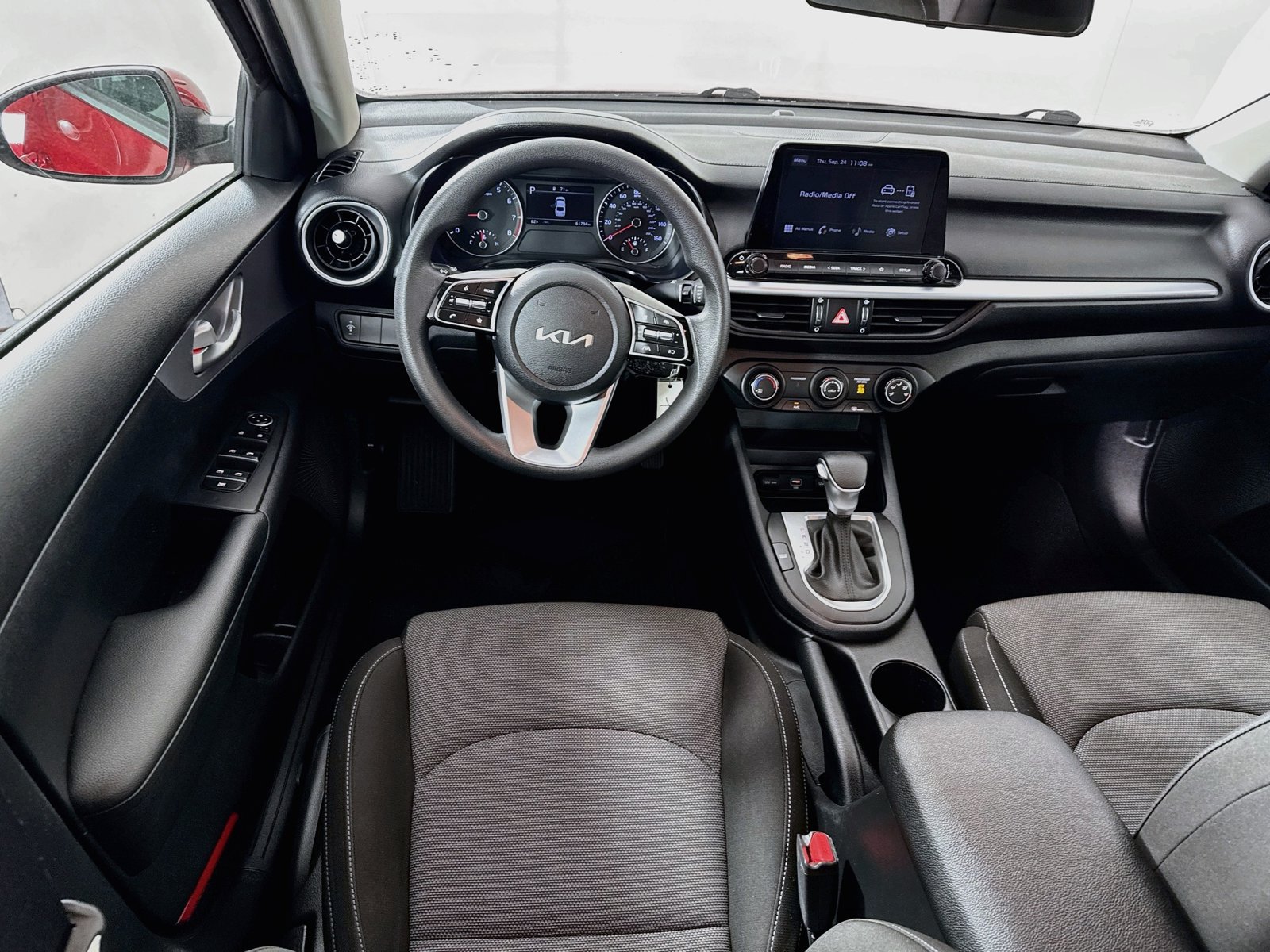 Used 2022 Kia Forte LXS FWD image 20