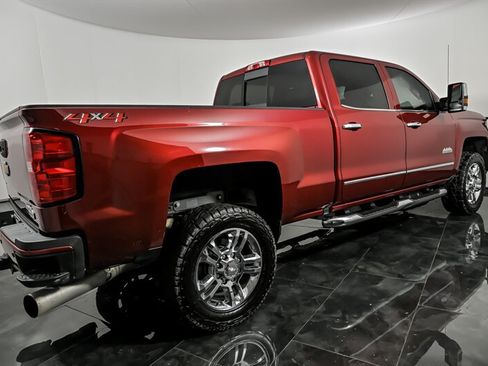 Used 2018 Chevrolet Silverado 2500 High Country w/ Duramax Plus Package AWD/4WD image 8