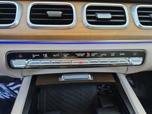 Used 2021 Mercedes-Benz GLE 350 4MATIC image 21