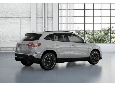 New 2026 Mercedes-Benz GLA 35 AMG 4MATIC image 20