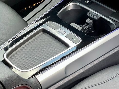 Certified 2025 Mercedes-Benz GLB 250 4MATIC image 14