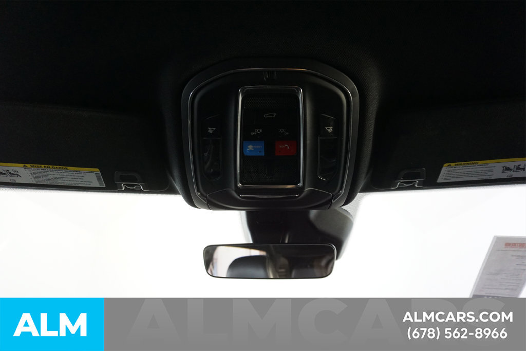 Used 2025 Jeep Grand Cherokee Altitude AWD/4WD image 56