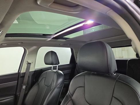 Certified 2021 Kia Sorento EX FWD image 30