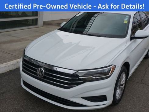 Used 2019 Volkswagen Jetta R-Line image 3
