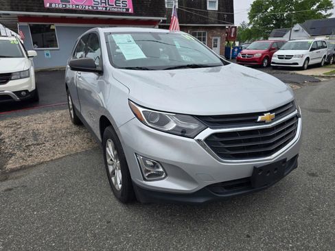 Used 2019 Chevrolet Equinox LS FWD image 15