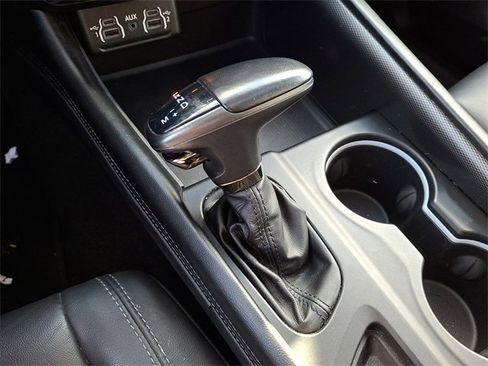 Used 2022 Dodge Durango GT w/ Blacktop Package image 16