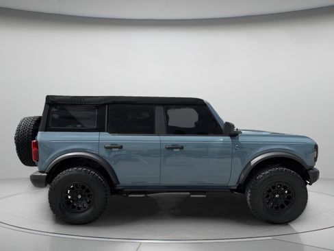 Used 2023 Ford Bronco Black Diamond AWD/4WD image 2