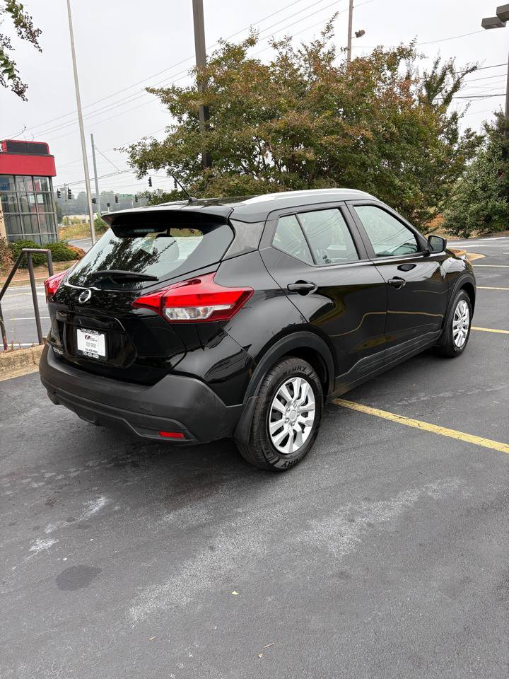 Used 2019 Nissan Kicks S FWD image 5