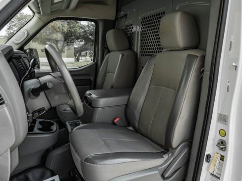 Used 2021 Nissan NV 2500 SV w/ Navigation Package image 32