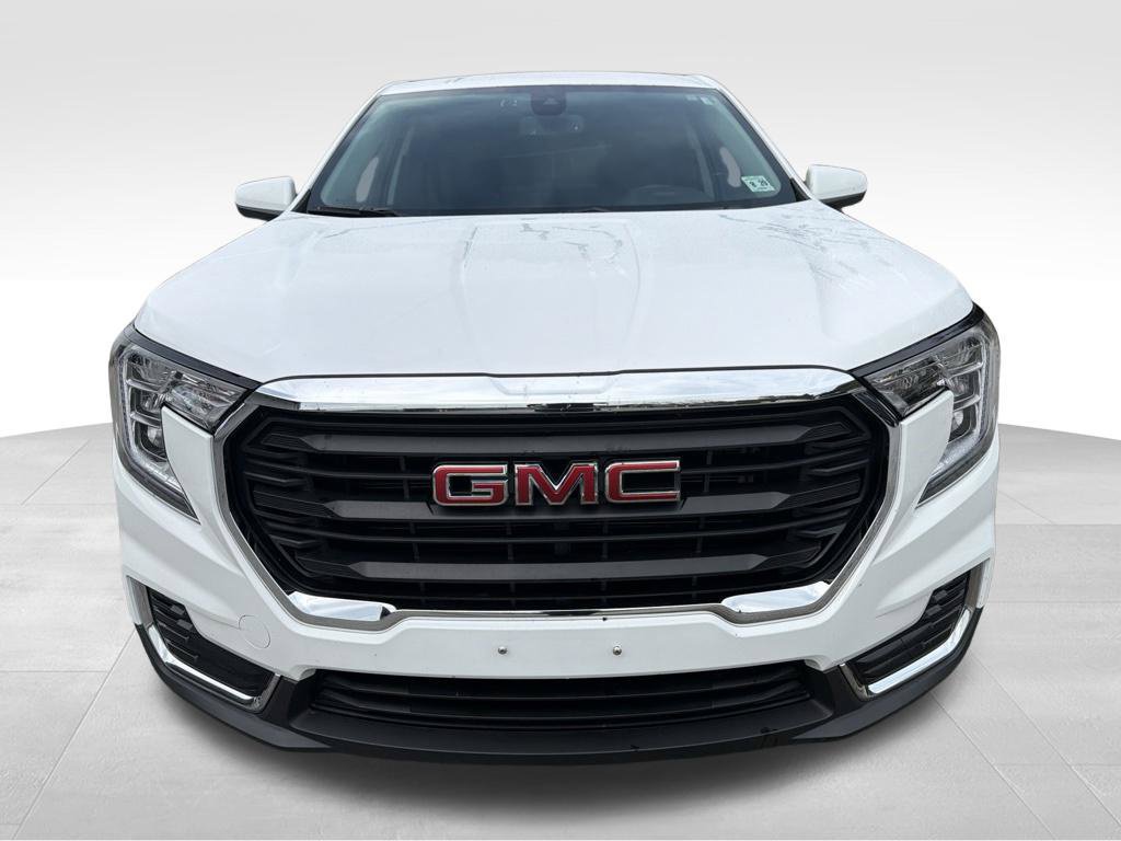 Used 2024 GMC Terrain SLE AWD/4WD image 19