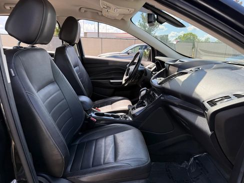 Used 2014 Ford Escape Titanium w/ Equipment Group 401A AWD/4WD image 18