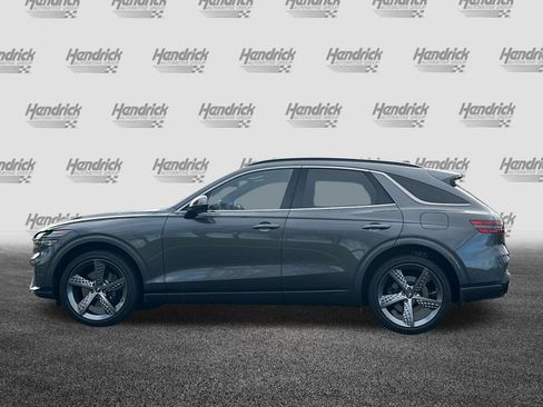 Used 2023 Genesis GV70 2.5T w/ Sport Prestige Package image 8