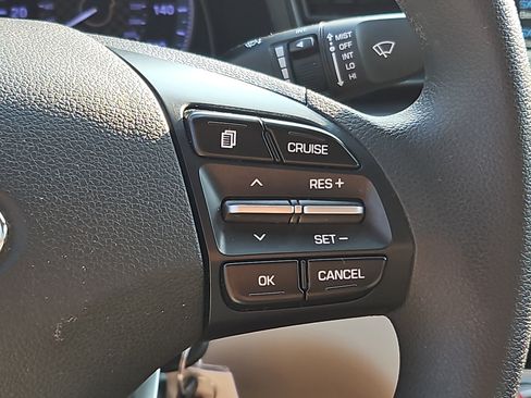 Used 2019 Hyundai Elantra SEL FWD image 21