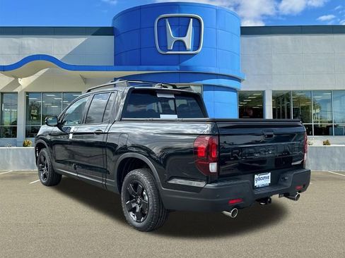 New 2026 Honda Ridgeline Black Edition image 4