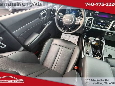 Used 2023 Kia Sorento SX AWD/4WD image 12