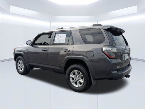 Used 2019 Toyota 4Runner SR5 RWD image 6