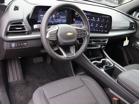 New 2026 Chevrolet Traverse LT w/ Driver Confidence Package image 5