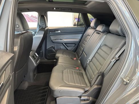 Used 2023 Volkswagen Atlas Cross Sport SEL Premium R-Line AWD/4WD image 38