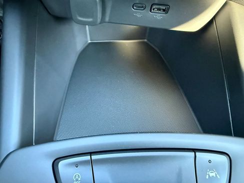 New 2026 Chevrolet Trax RS w/ Sunroof Package image 26