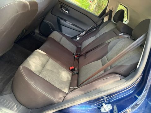 Used 2025 Nissan Rogue SV AWD/4WD image 40