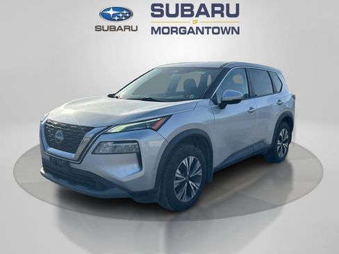 Used 2022 Nissan Rogue SV image 1