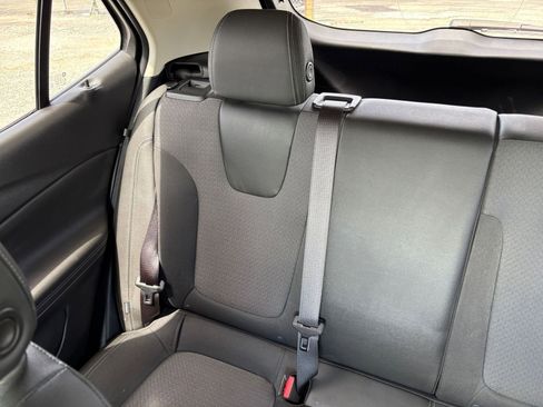 Used 2025 Buick Encore GX Preferred FWD image 35