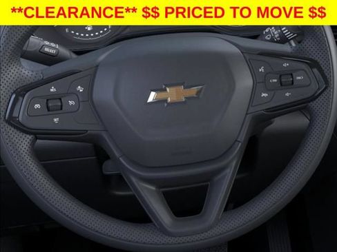 New 2026 Chevrolet Trax LS w/ LS Convenience Package FWD image 19