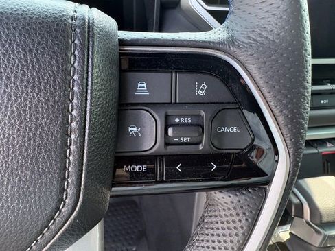 Used 2025 Toyota Tundra Platinum image 11