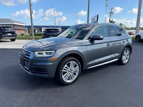 Used 2019 Audi Q5 2.0T Premium Plus w/ Premium Plus Package AWD/4WD image 3