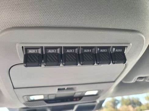 New 2025 Ford F550 4x4 SuperCab Super Duty image 29