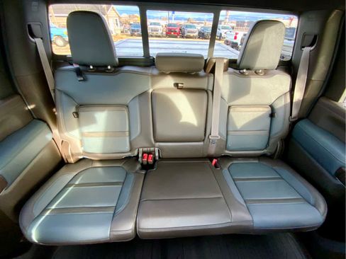 Used 2023 GMC Sierra 3500 Denali w/ Denali Ultimate Package image 30