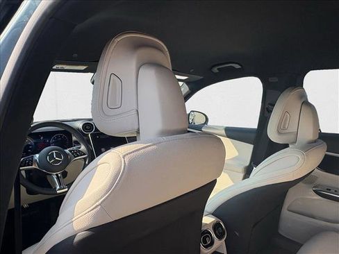 New 2026 Mercedes-Benz GLC 300 image 18