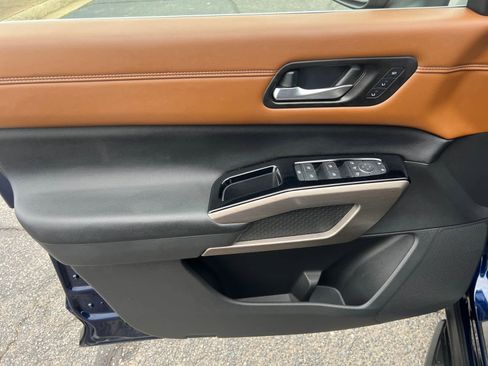 Certified 2023 Nissan Pathfinder Platinum w/ Lighting Package (N93) image 21