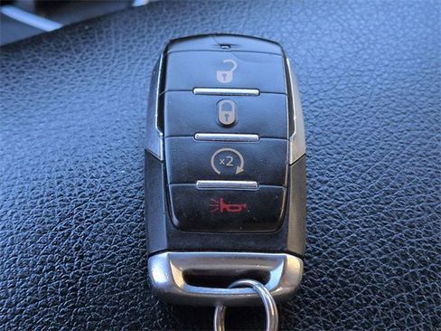 Certified 2020 RAM 1500 Big Horn image 32