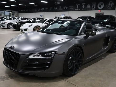 Used 2011 Audi R8 V10 image 2