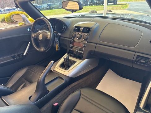 Used 2007 Saturn Sky w/ Premium Trim Pkg image 32