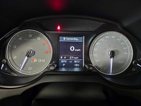 Used 2015 Audi SQ5 Premium Plus w/ Technology Package AWD/4WD image 26