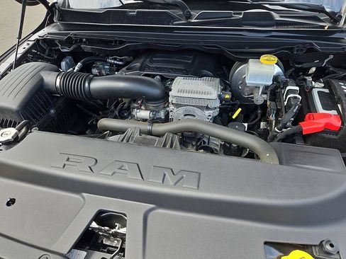 Certified 2024 RAM 1500 Big Horn AWD/4WD image 28