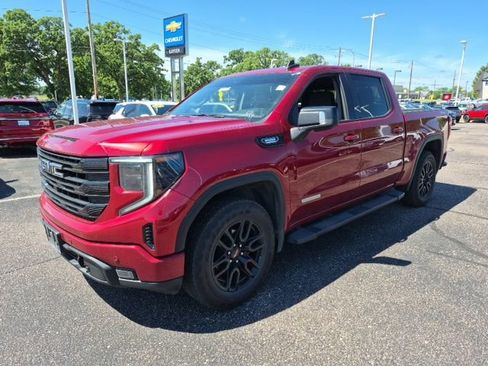 Used 2024 GMC Sierra 1500 Elevation w/ Elevation Premium Package AWD/4WD image 3