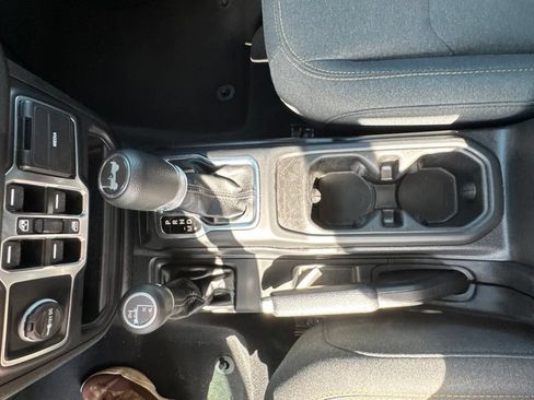 Used 2025 Jeep Wrangler Unlimited Sport AWD/4WD image 44