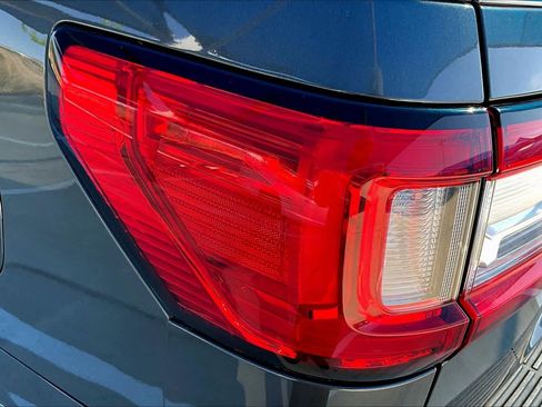 Used 2018 Lincoln Navigator L Select w/ Technology Package image 29