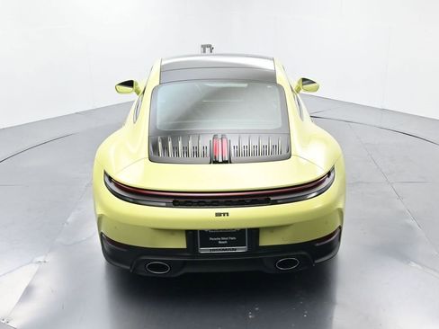 Used 2025 Porsche 911 Carrera image 35