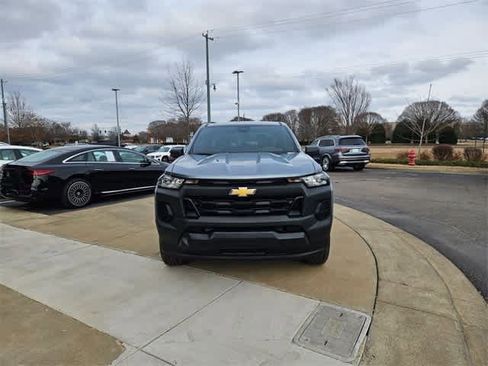 Used 2023 Chevrolet Colorado W/T image 4