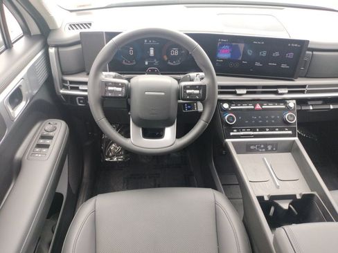 Used 2025 Hyundai Santa Fe SEL FWD image 12